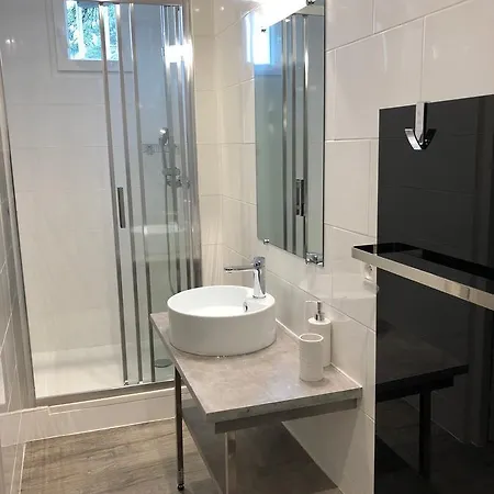 Guest house La Du Chateau Belloy 3*